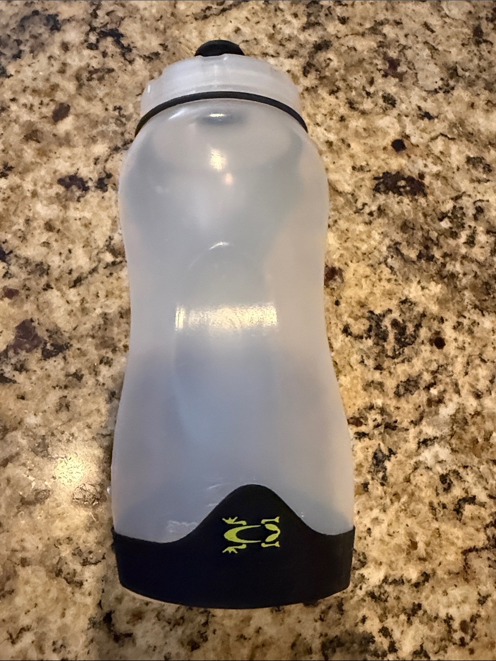 Amphipod Ergo Minimalist 20oz Bottle - Picture 2 of 2
